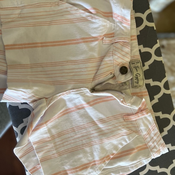 Shorts size 1 - Picture 3 of 3